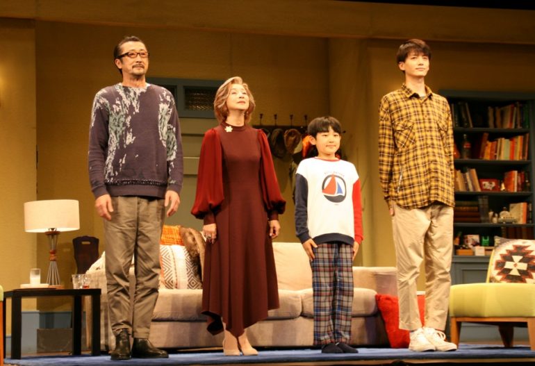 Lgbtをテーマにしたヒューマンドラマ Mothers And Sons 母と息子 開幕 ローチケ演劇宣言