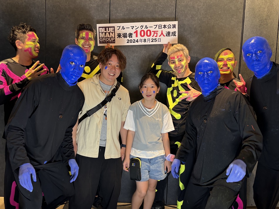 ブルーマングループ日本公演、観客数100万人達成！今回の公演の全貌が