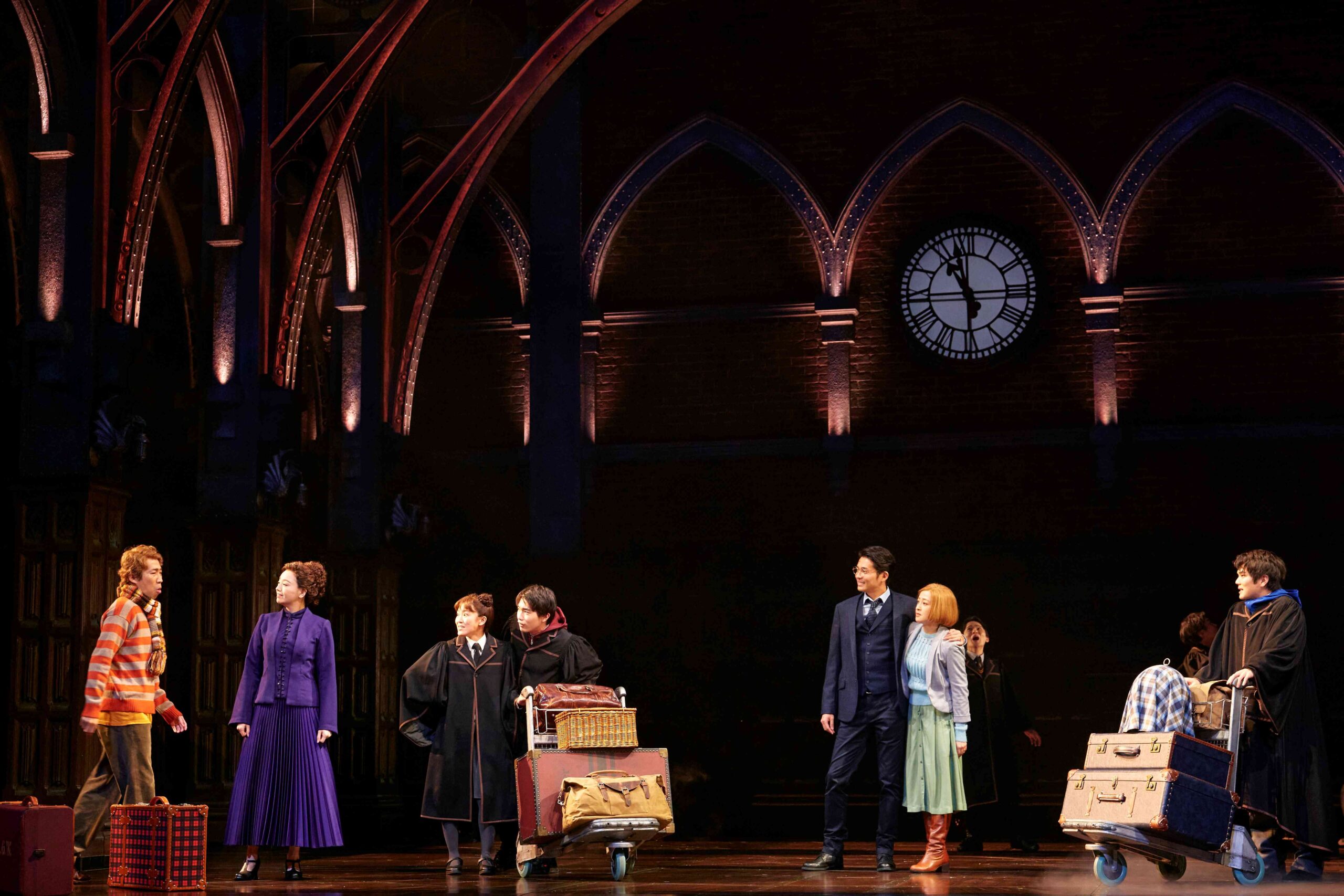 舞台『ハリー・ポッターと呪いの子』2025年3月以降の公演再延長&新