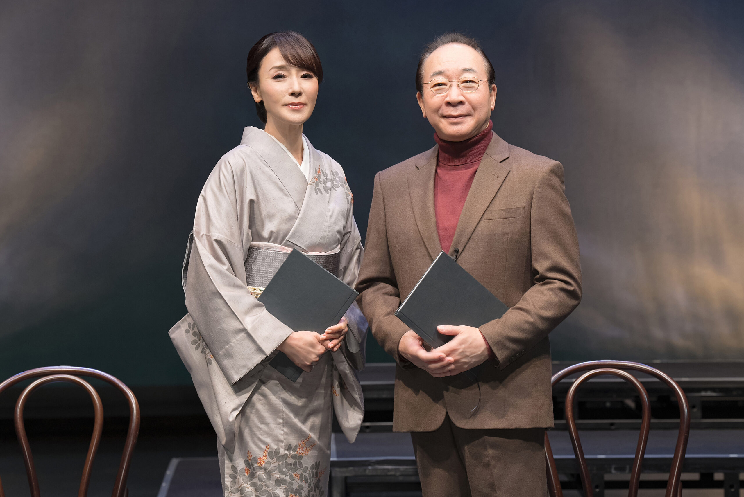浅野ゆう子×中村梅雀出演 朗読劇「たとへば君 四十年の恋歌」開幕